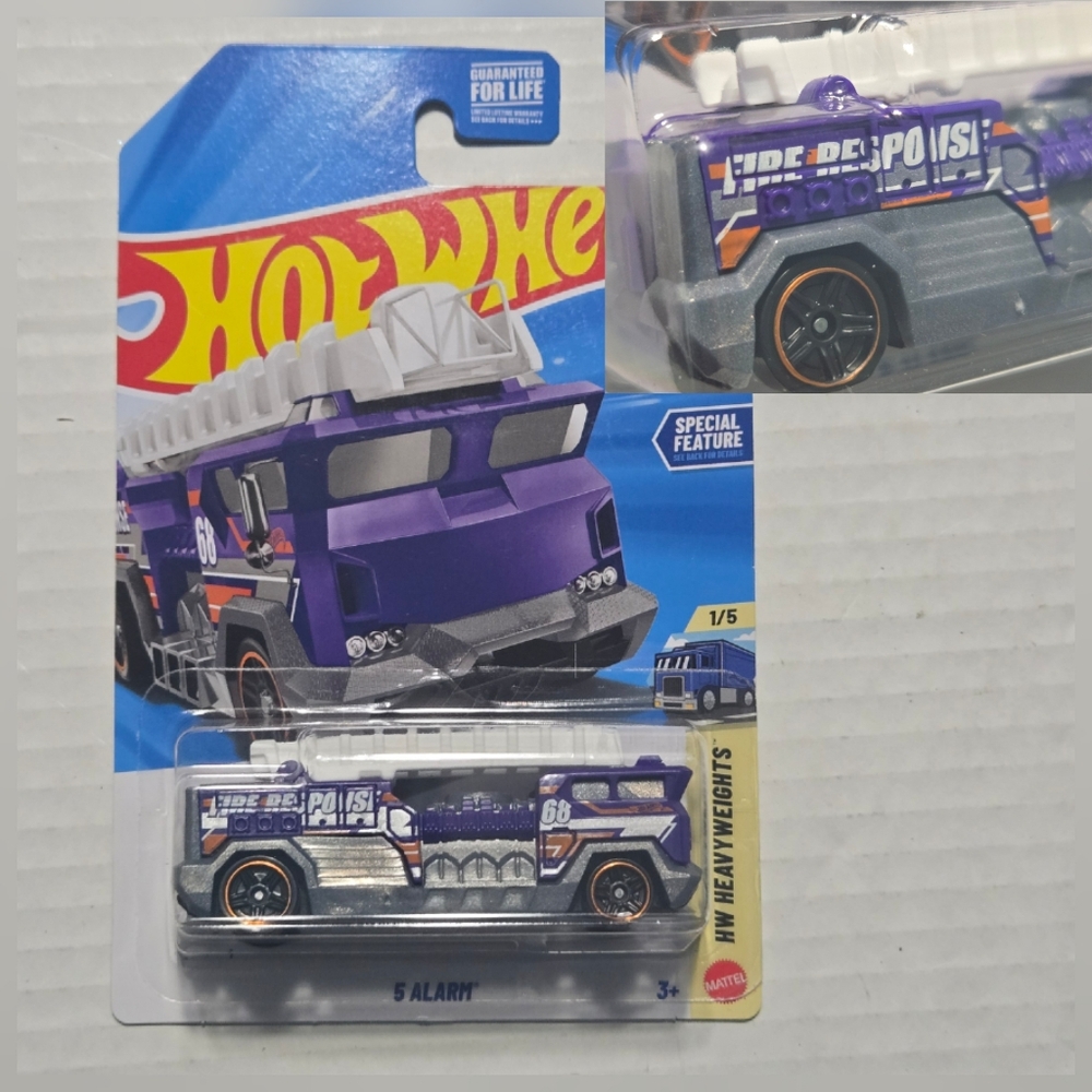 5 Alarm Hot Wheels Fire Truck, purple fire response engine ladder 68 moves  NEW